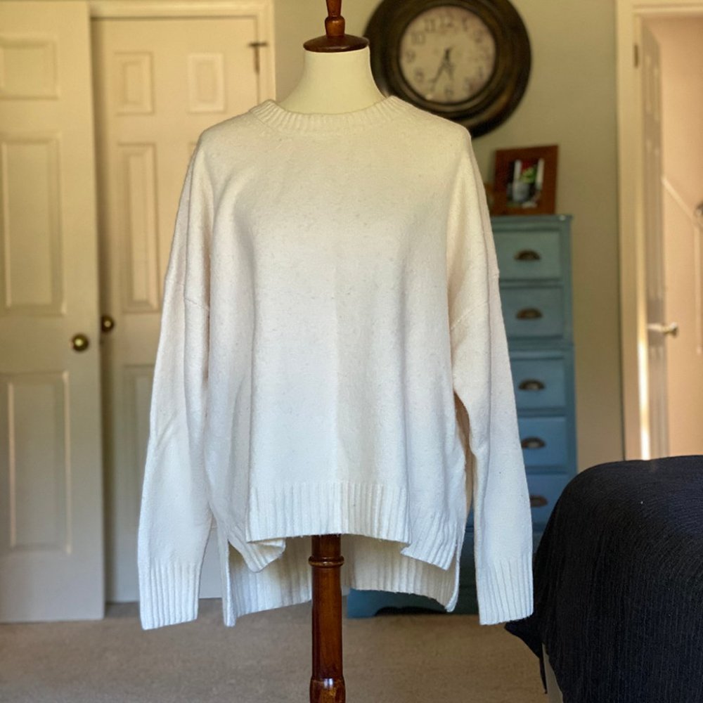 Oversized crewneck sweater in supersoft yarn Ivory